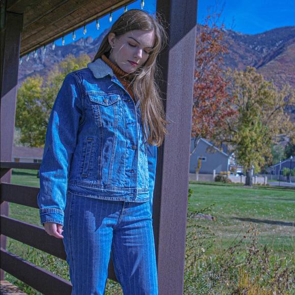 Meet your Posher, Hailey - Picture 1 of 1